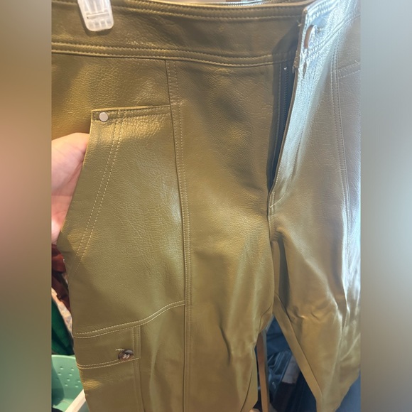 Anthropologie Green Leather Pleather Wide Leg Cropped Pants - Picture 6 of 8